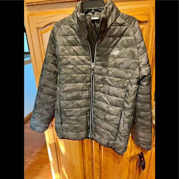 New Balance Other - NEW BALANCE Mens jacket size medium